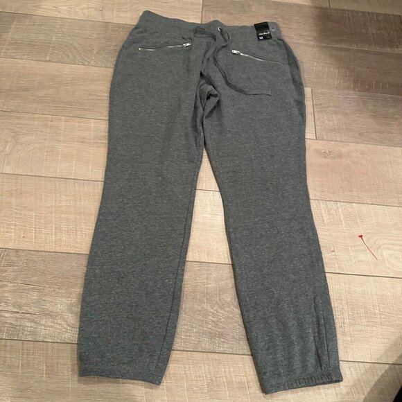 NEW YORK & COMPANY WOMENS NEW GRAY SLOUCH STRETCH JOGGERS MEDIUM - Picture 1 of 9